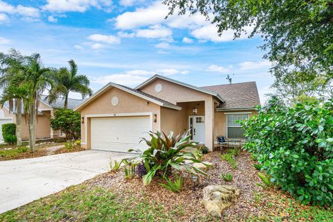 Photo of 14 Ripley Way, Boynton Beach, FL 33426 (MLS # B26018331)