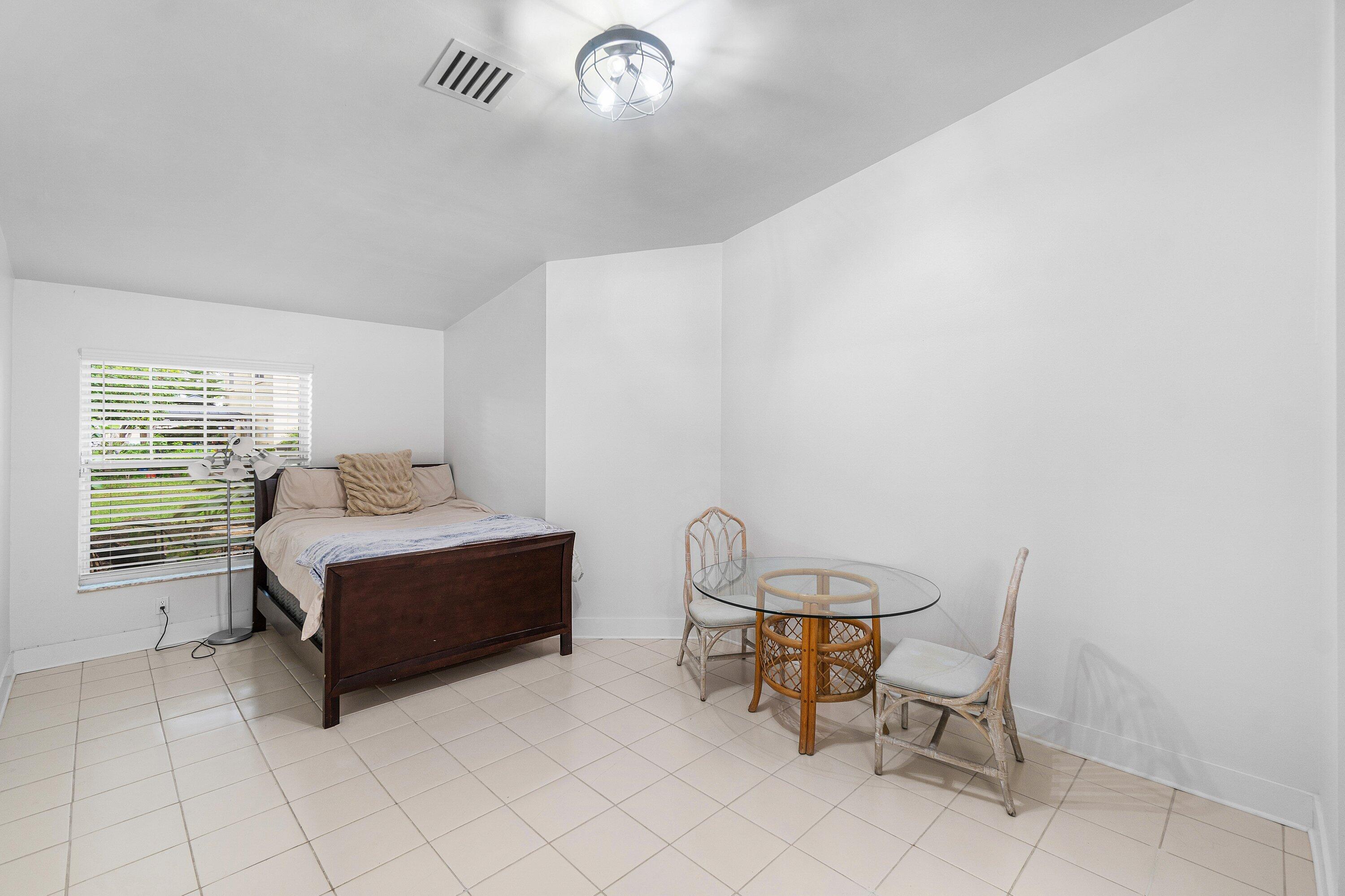 BOYNTON LAKES 6 - Residential