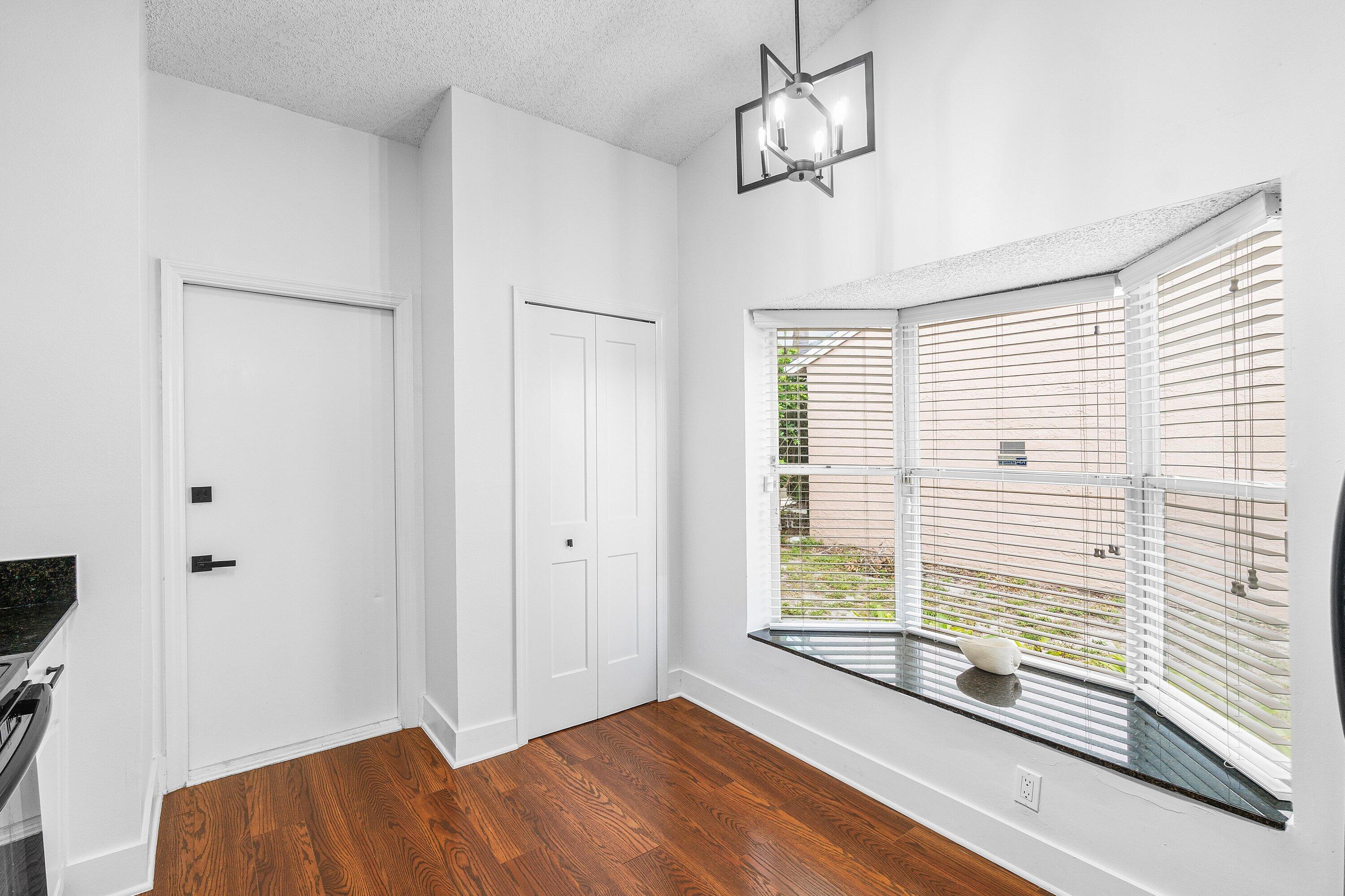 BOYNTON LAKES 6 - Residential