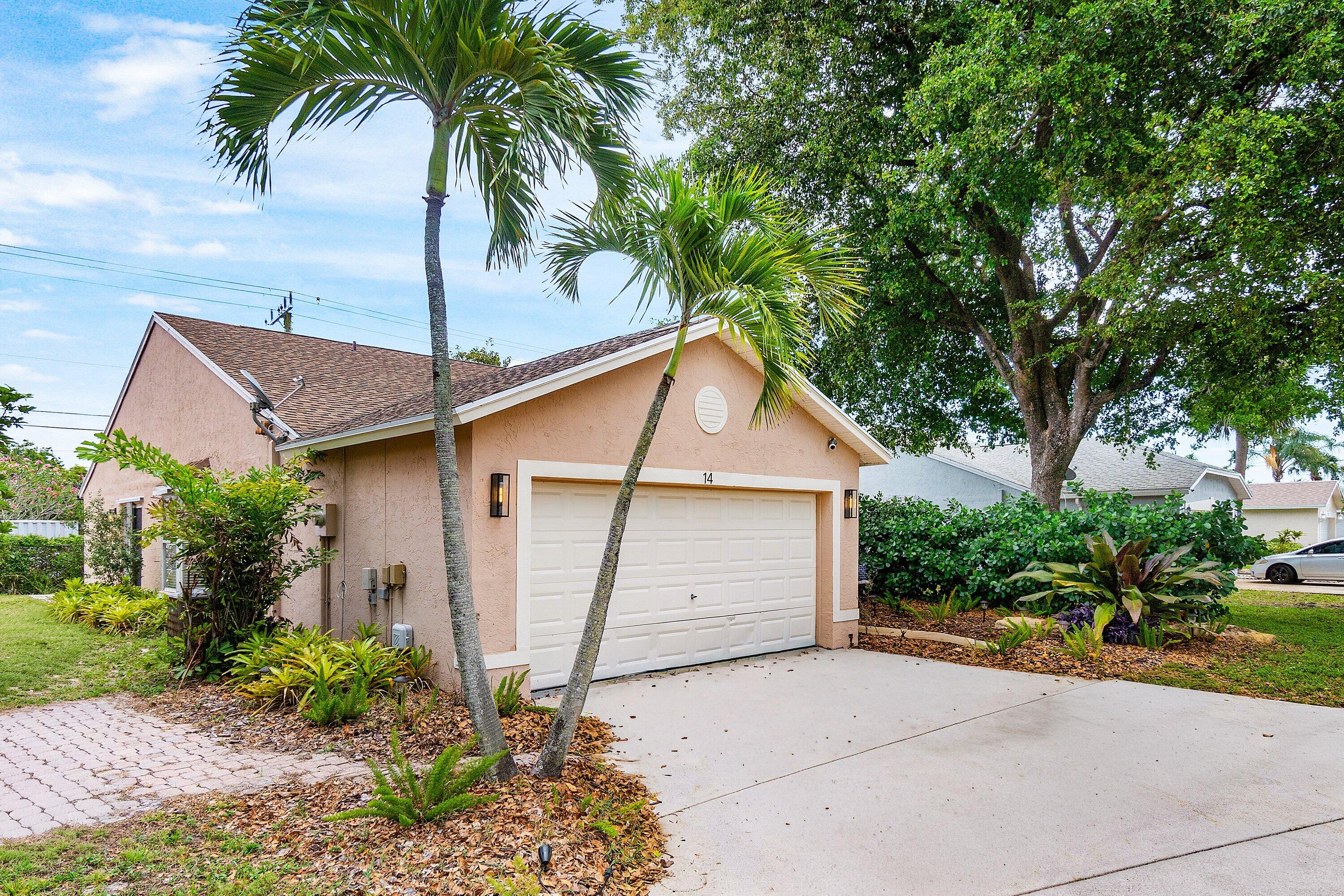 BOYNTON LAKES 6 - Residential