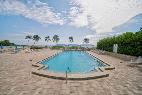 A home in Lauderdale By The Sea