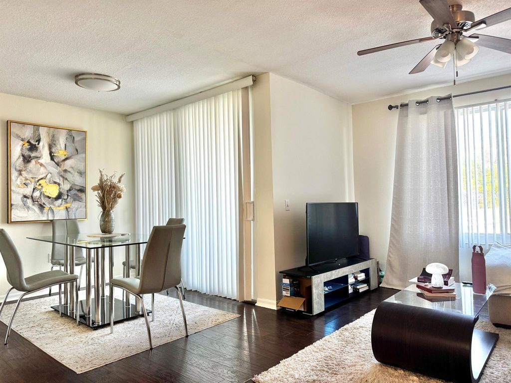 Photo of 407 Villa Circle Circle #407, Boynton Beach, FL 33435 (MLS # R11063297)