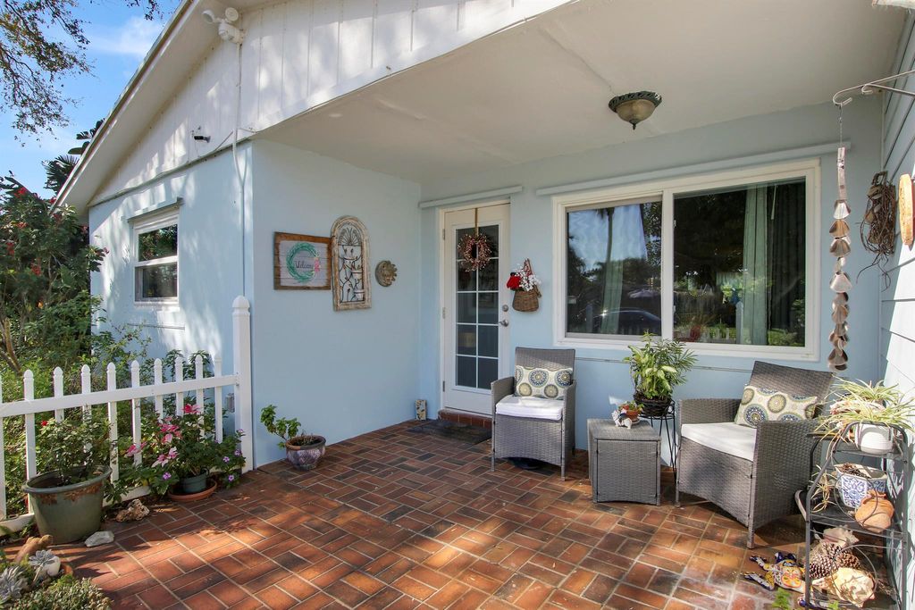 Photo of 11471 SE Doherty Street, Jupiter, FL 33469 (MLS # R11034259)