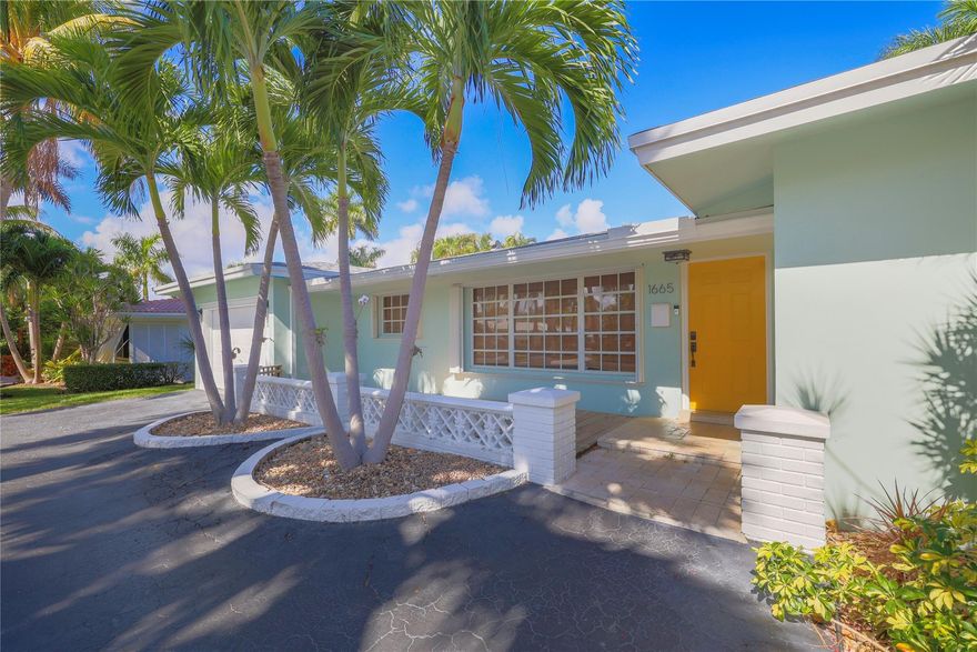 COVE BEAUTY! 3/2 POOL, LARGE OPEN FLOOR PLAN WITH COASTAL CHARM. HIGH GLOSS WOOD CEILINGS WITH A STONE DECORATIVE FIREPLACE AND WOOD FLOORING MAKE THIS BEACHSIDE HOME A STANDOUT. EASY WALK TO THE BEACH, SHOPPING, RESTAURANTS! CURRENTLY OPERATING AS A SHORT TERM RENTAL WITH AMAZING REVIEWS AND INCOME. NEW ROOF IN 2022, POOL HEATER 2021, NEW POOL MOTOR AND PUMP, SHUTTERS ON ALL WINDOWS, AC 12 YEARS, WATER HEATER 10 YEARS. LARGE POOL PATIO AREA FOR LOUNGING AND ENJOYING THE OCEAN BREEZE.