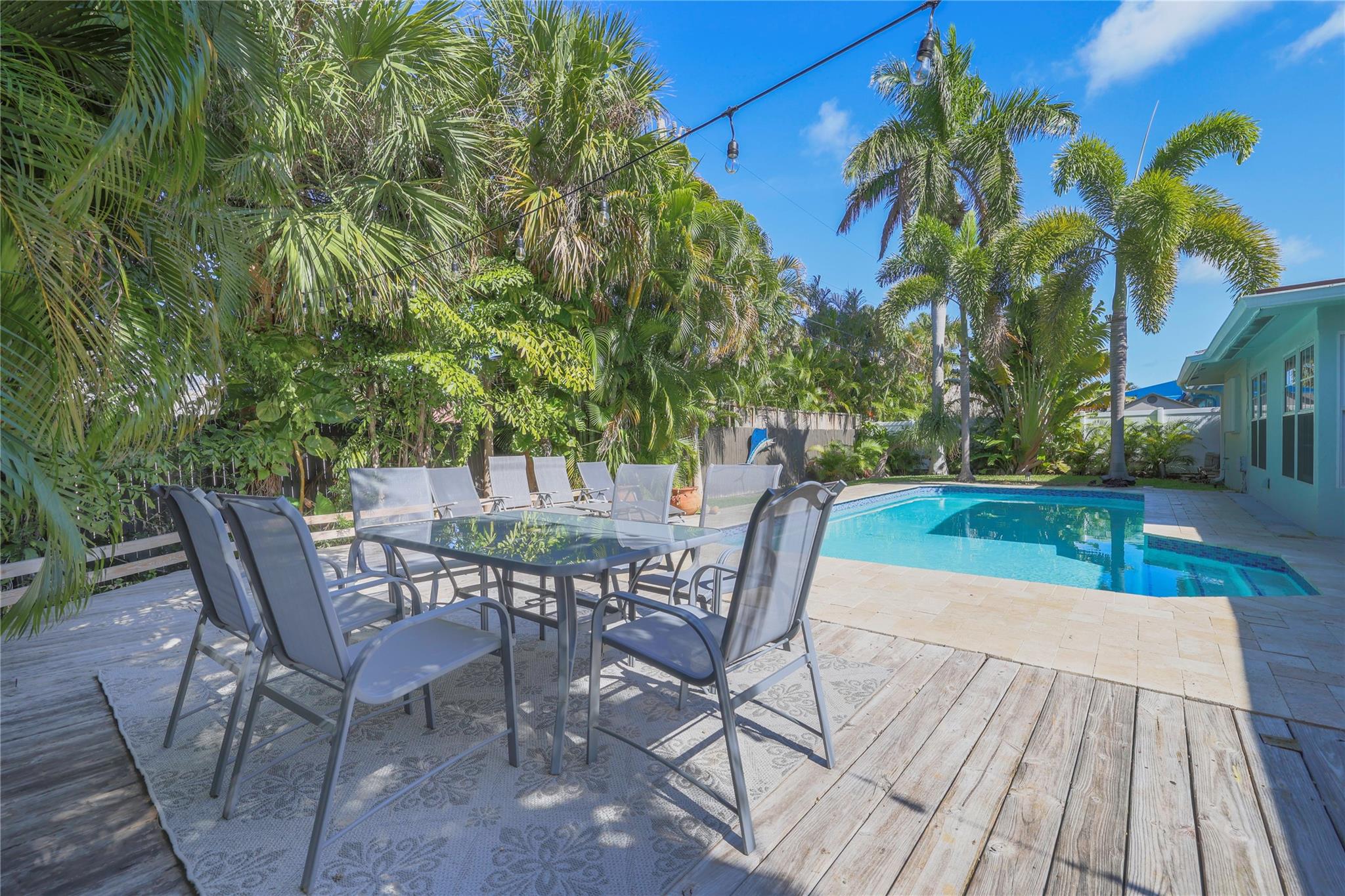 The Cove 32-48 B - Residential