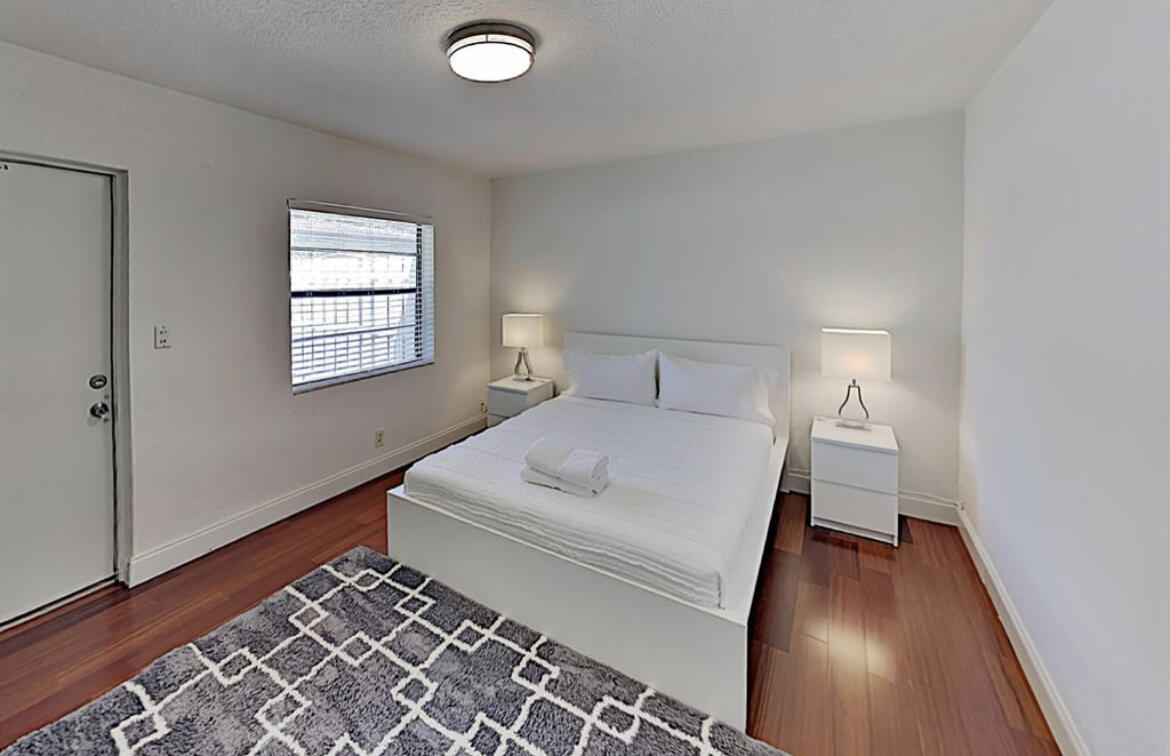 DEERFIELD BEACH - Residential Lease