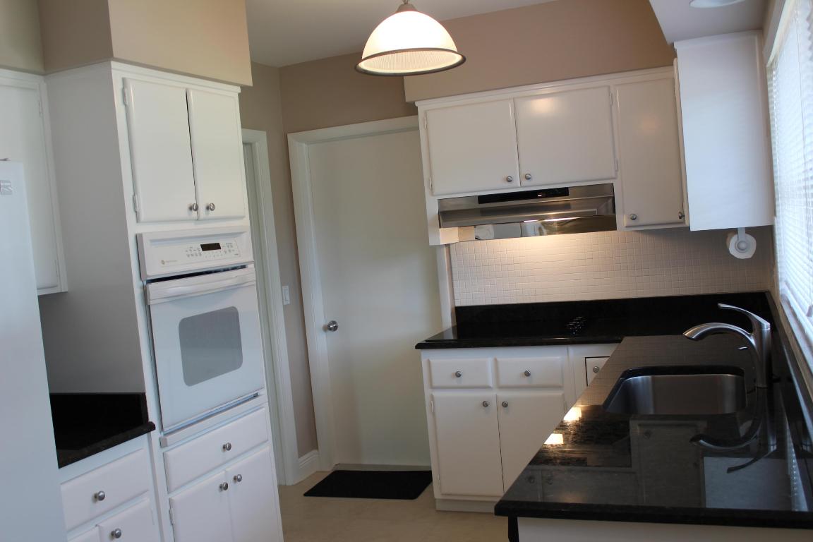 BOCA RATON SQUARE UNIT 8 - Residential Lease