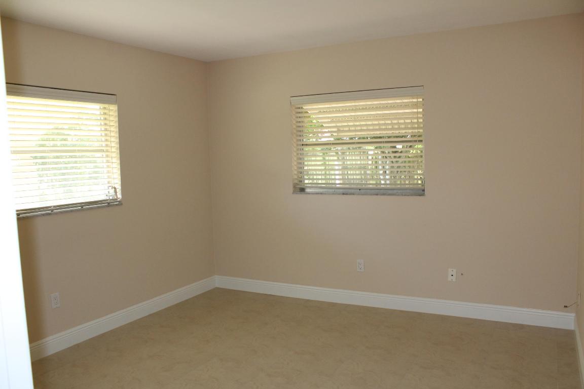BOCA RATON SQUARE UNIT 8 - Residential Lease