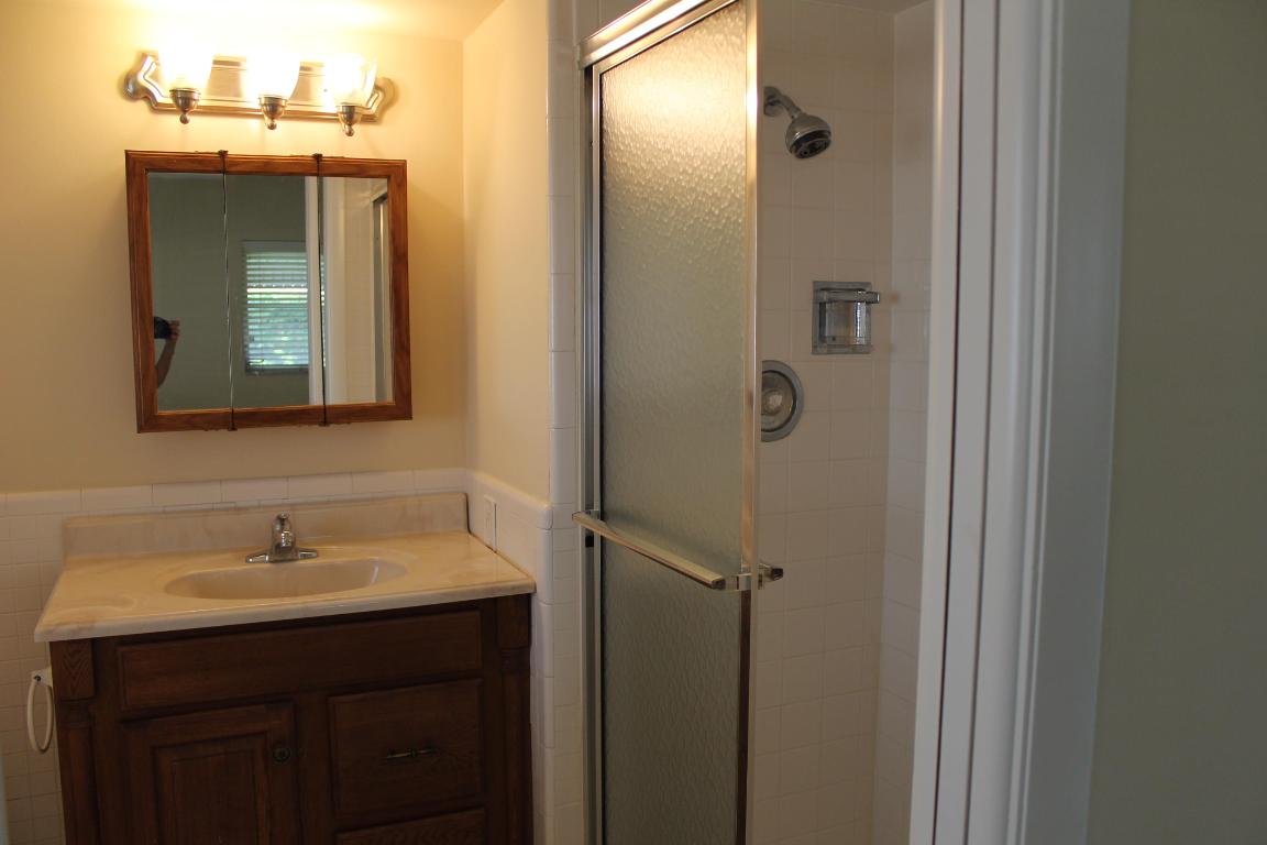 BOCA RATON SQUARE UNIT 8 - Residential Lease