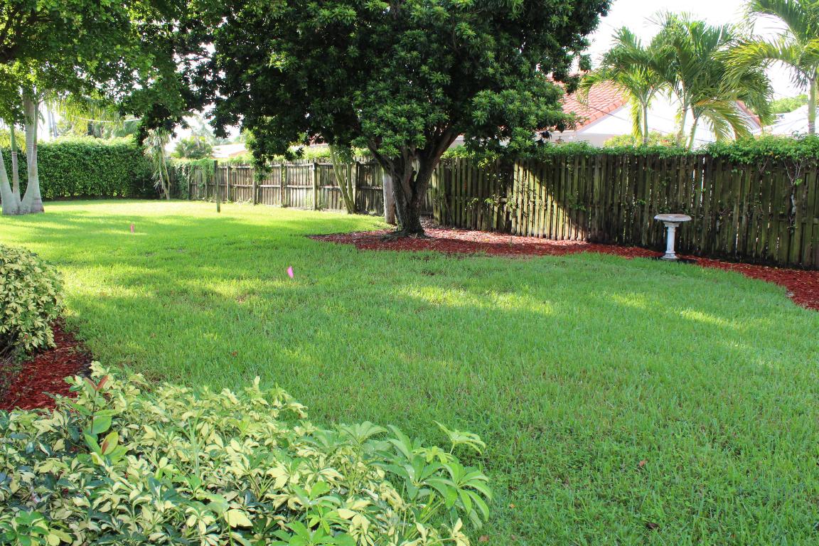 BOCA RATON SQUARE UNIT 8 - Residential Lease