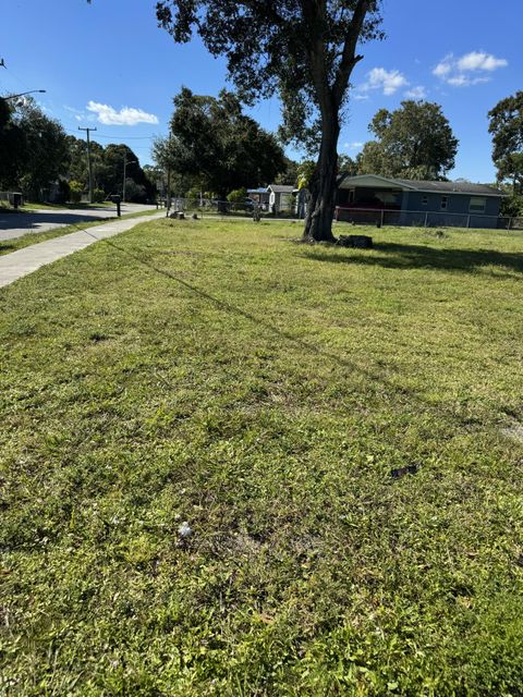 201 N 29th Street Fort Pierce FL 34947
