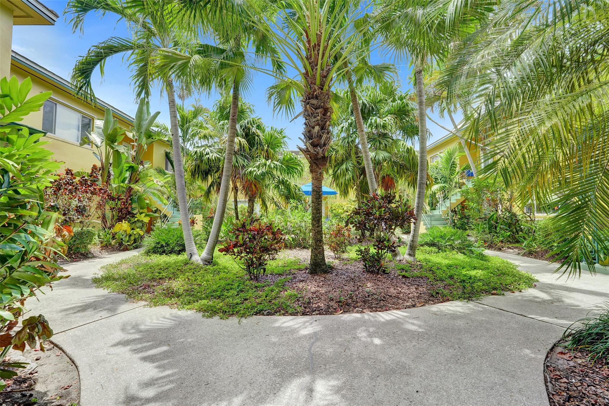 Victoria Park Garden Cond - Residential Lease