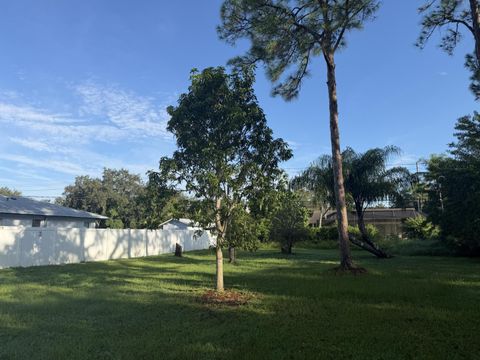 000 Penny Lane Fort Pierce FL 34951