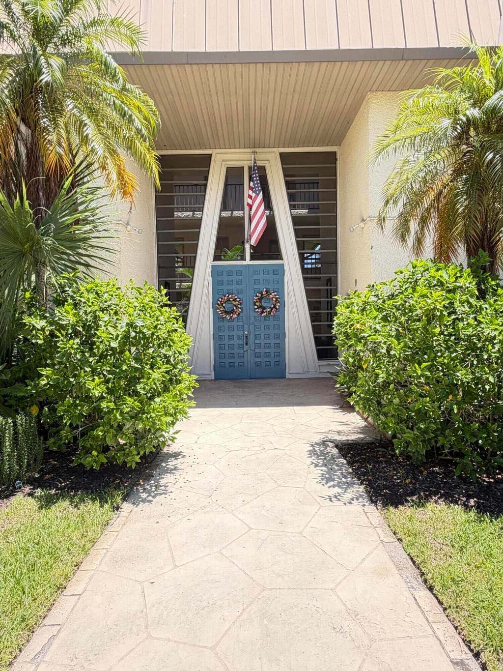 Photo of 1800 SE Saint Lucie Boulevard #9-305, Stuart, FL 34996 (MLS # B26065001)