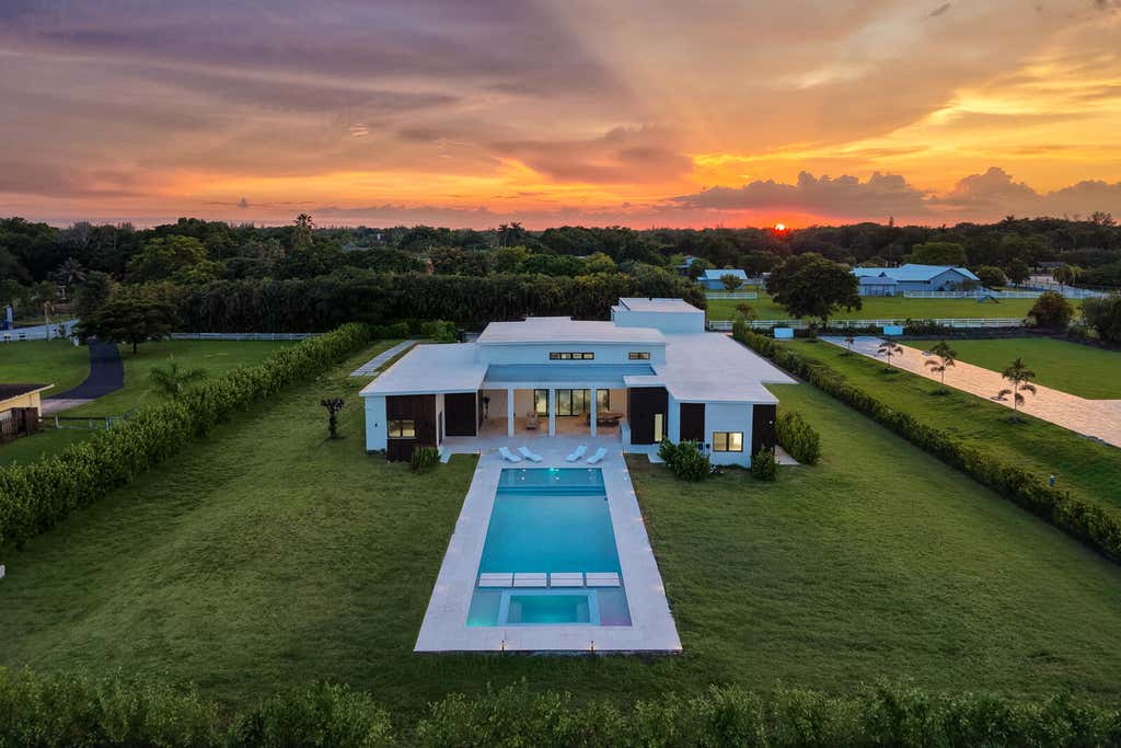 Photo of 17301 SW 52nd Court, Southwest Ranches, FL 33331 (MLS # B26067046)