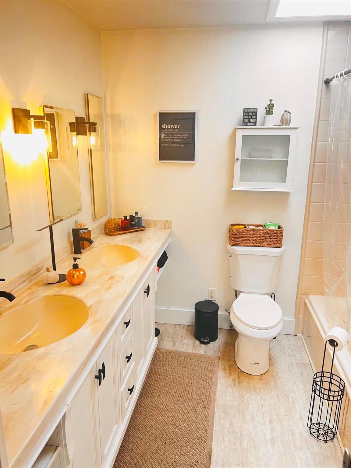 MID-RIVERS YACHT AND COUN - Residential