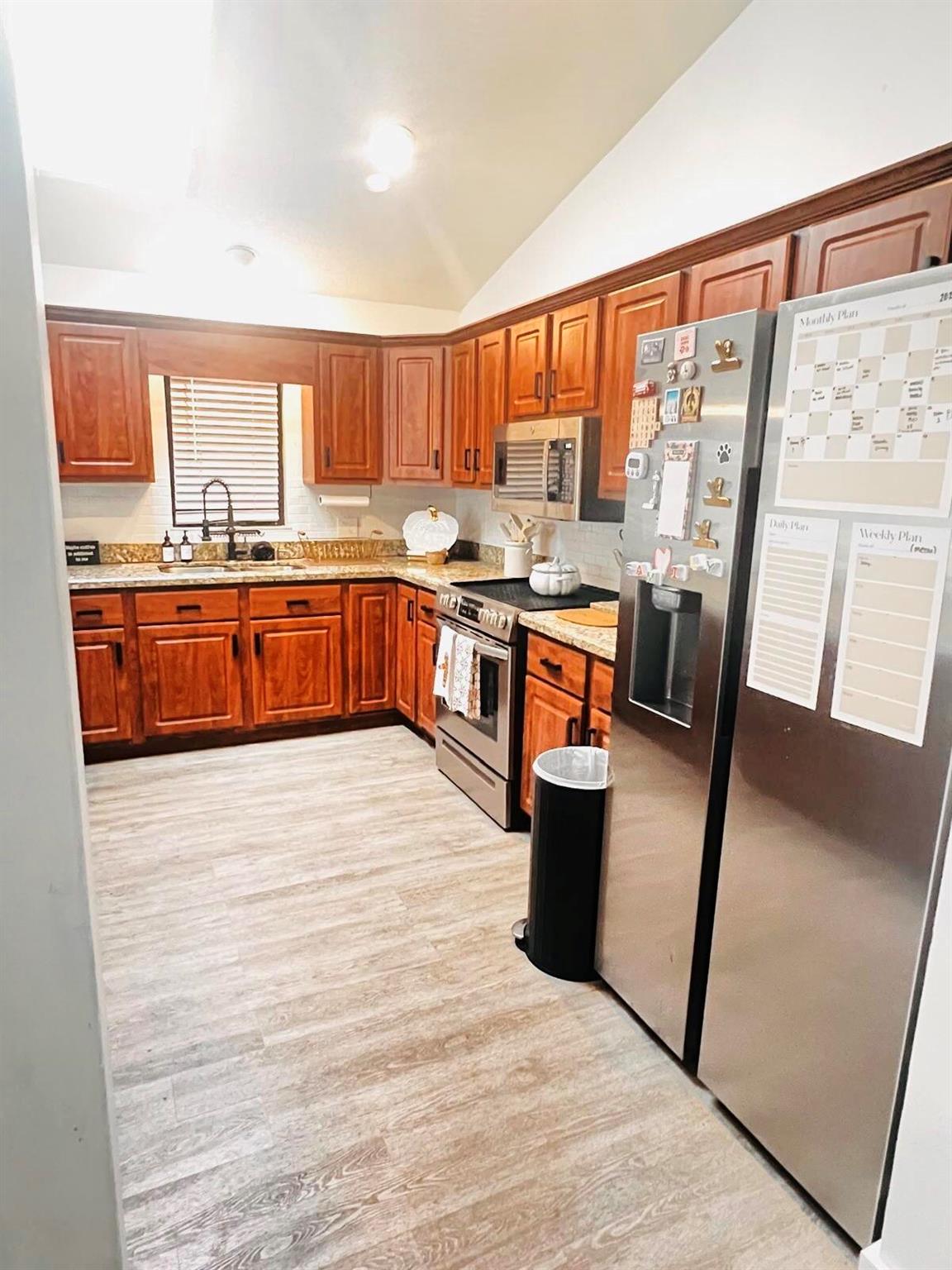 MID-RIVERS YACHT AND COUN - Residential