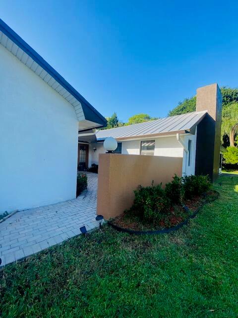 MID-RIVERS YACHT AND COUN - Residential