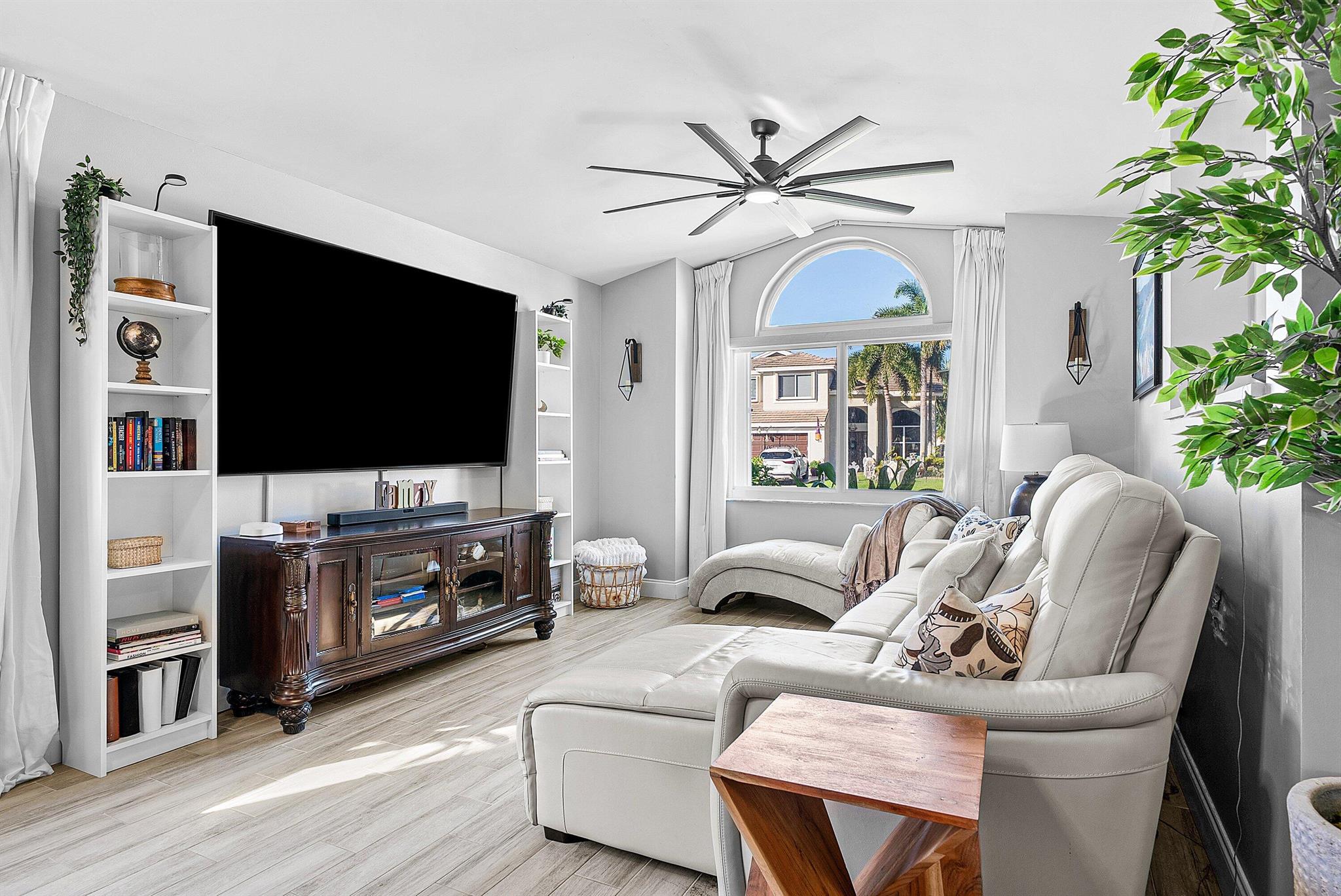 RAINBOW LAKES TR E - Residential