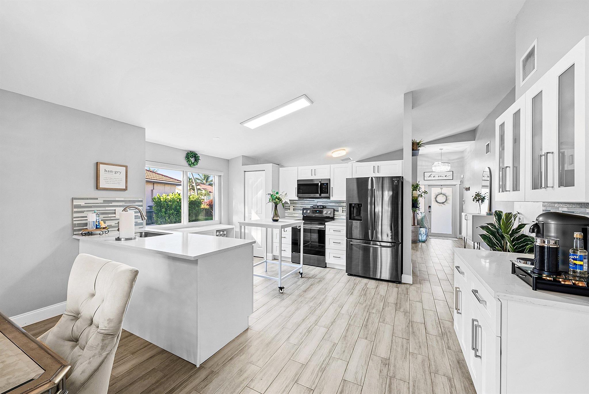 RAINBOW LAKES TR E - Residential
