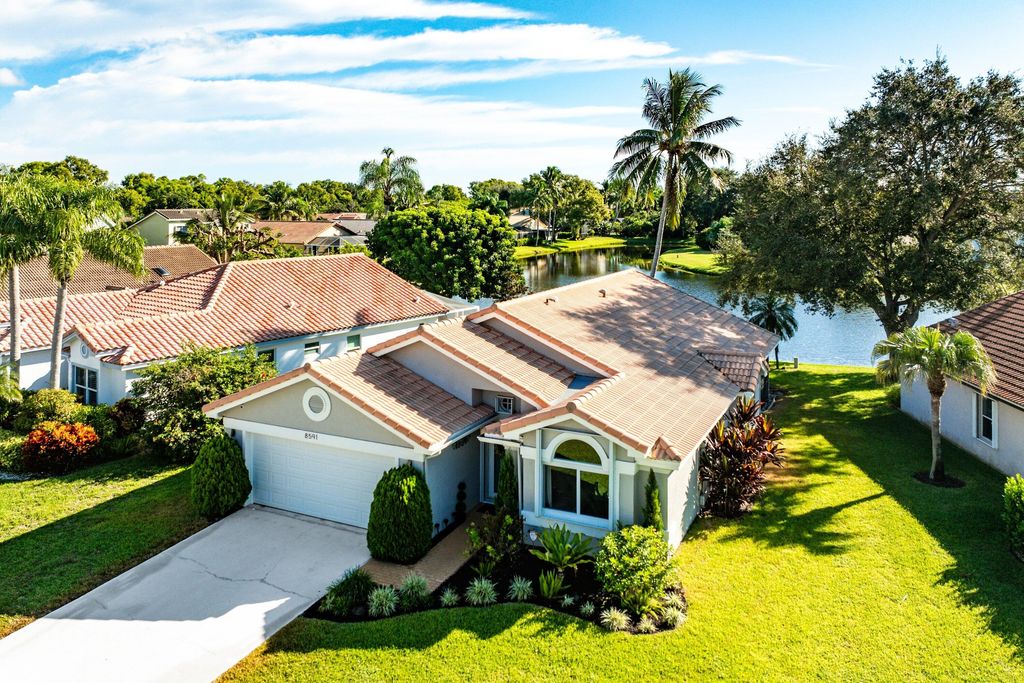 Photo of 8591 Tourmaline Boulevard, Boynton Beach, FL 33472 (MLS # R11135214)