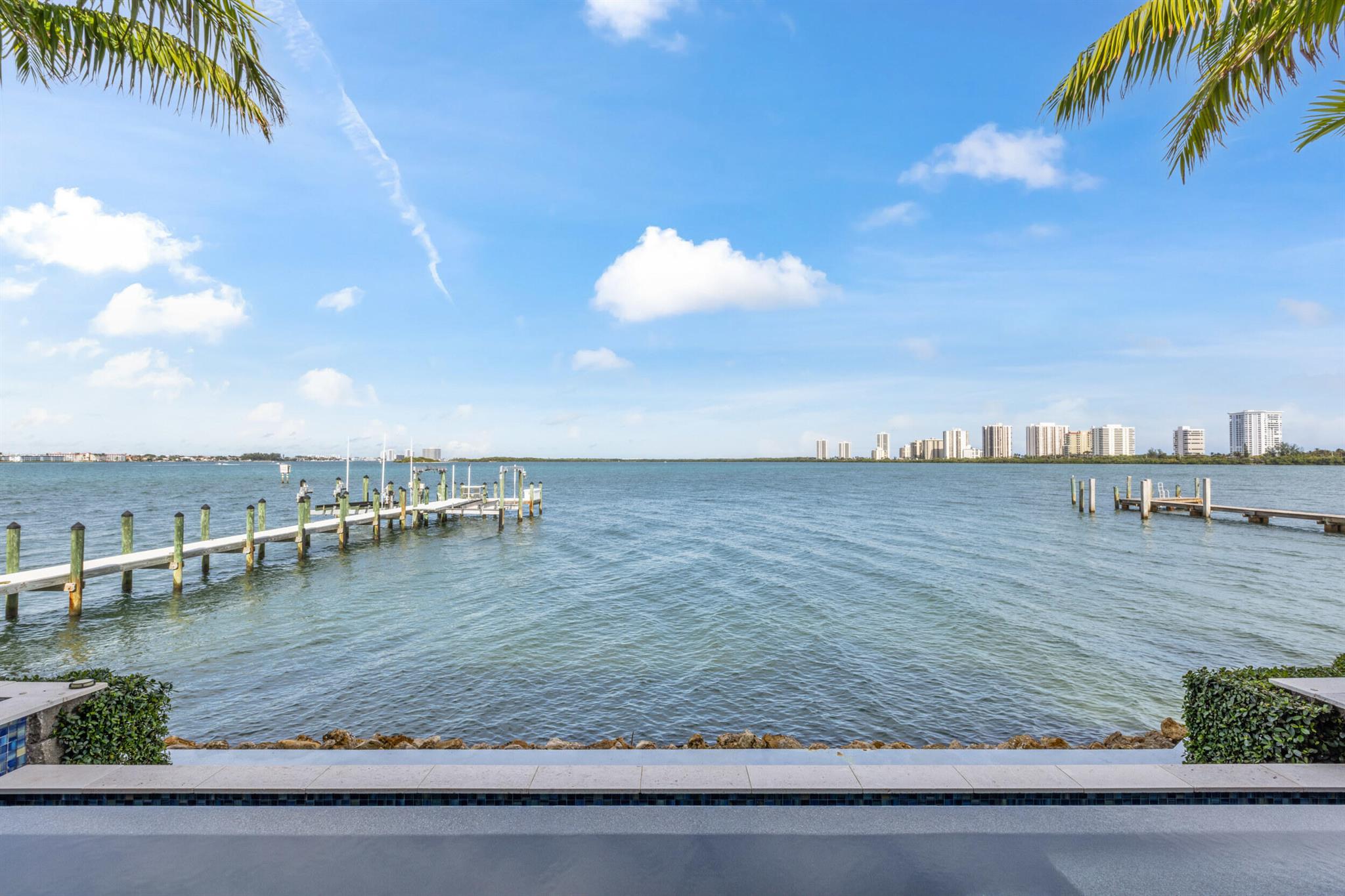 PINE POINT - Residential