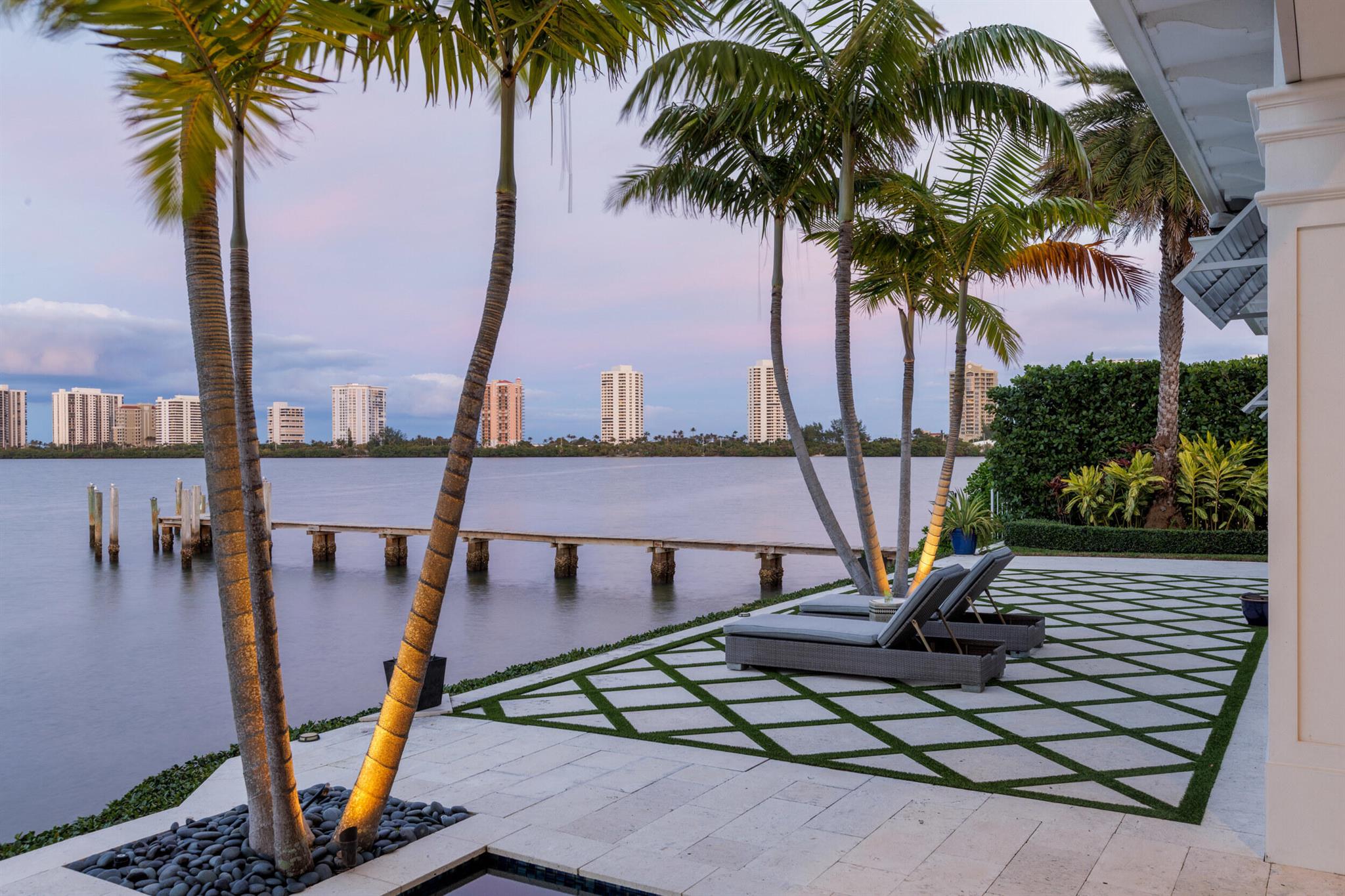 PINE POINT - Residential