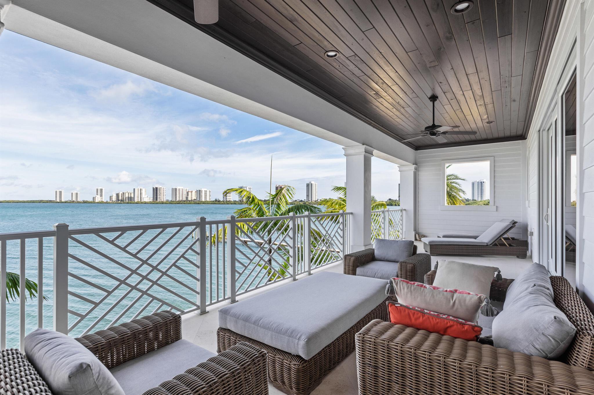 PINE POINT - Residential