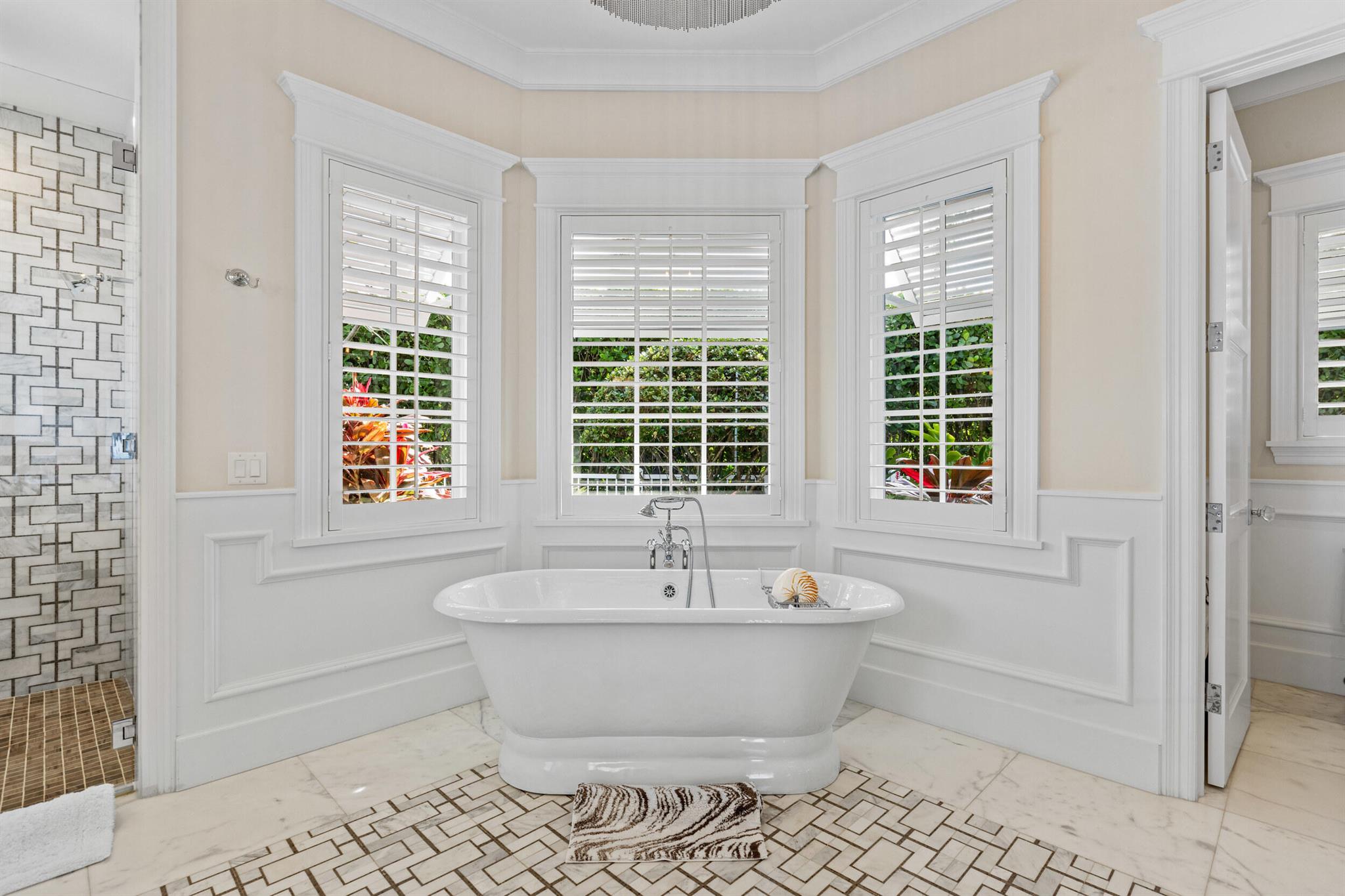 PINE POINT - Residential