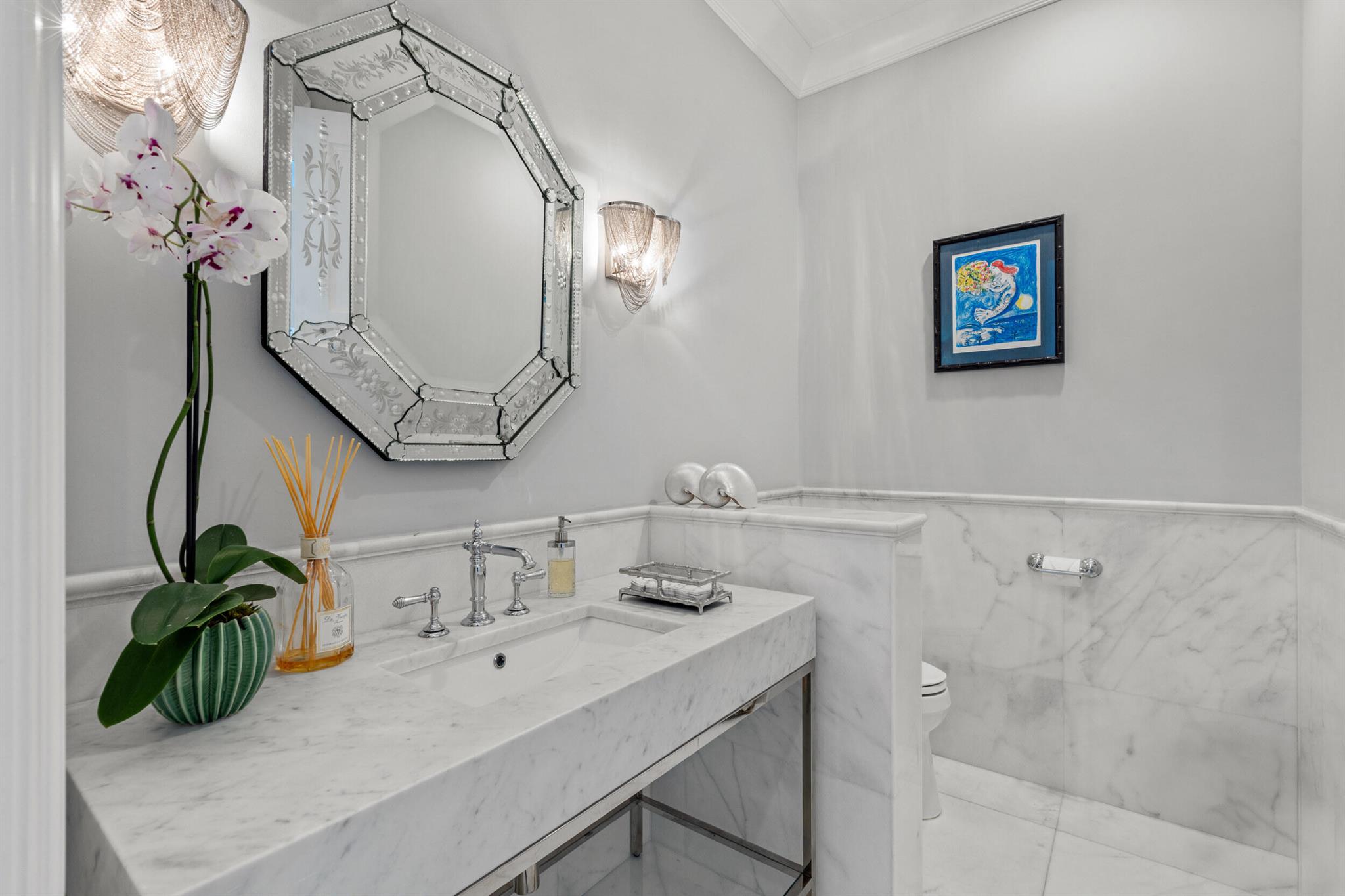 PINE POINT - Residential