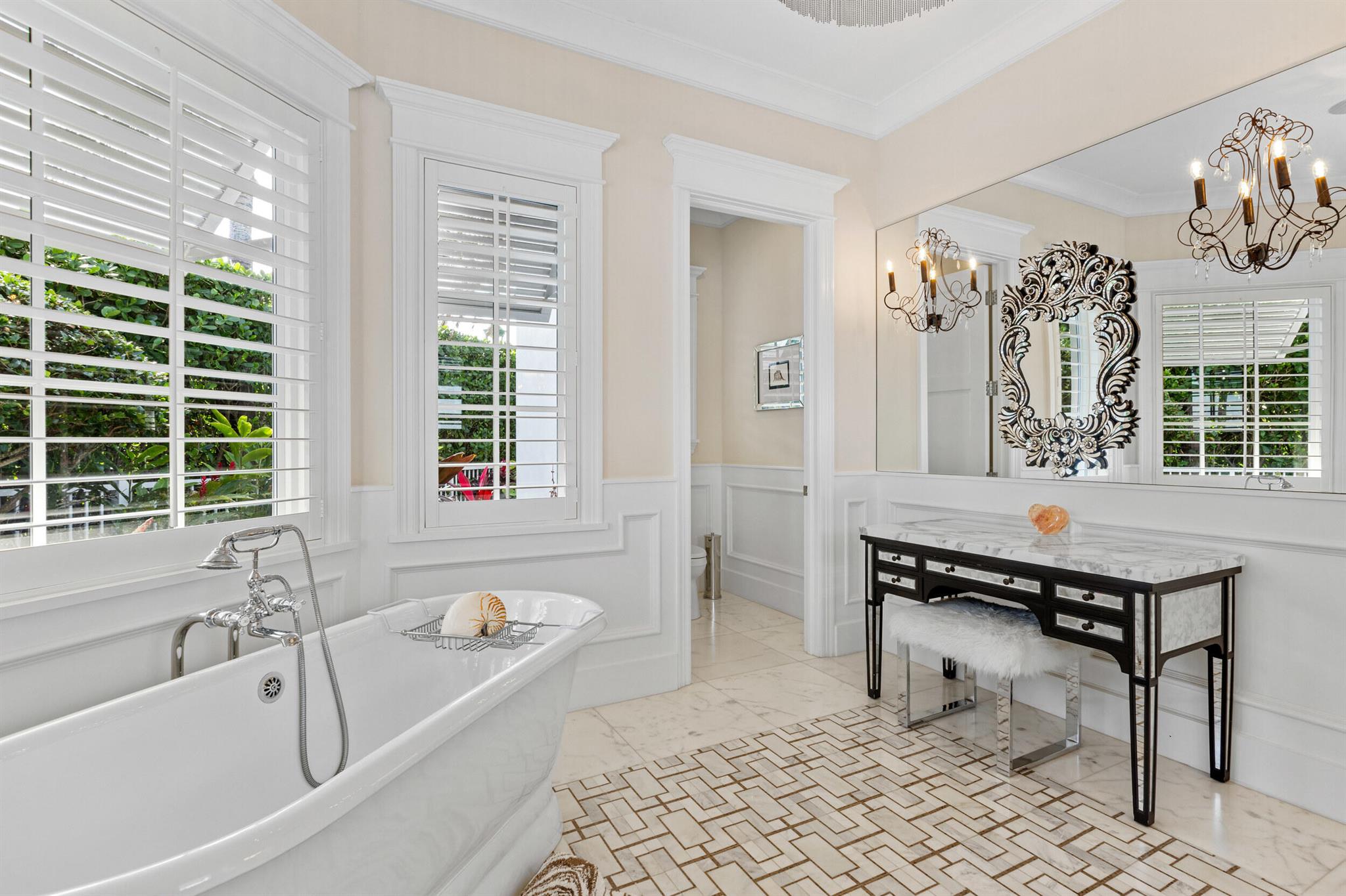 PINE POINT - Residential