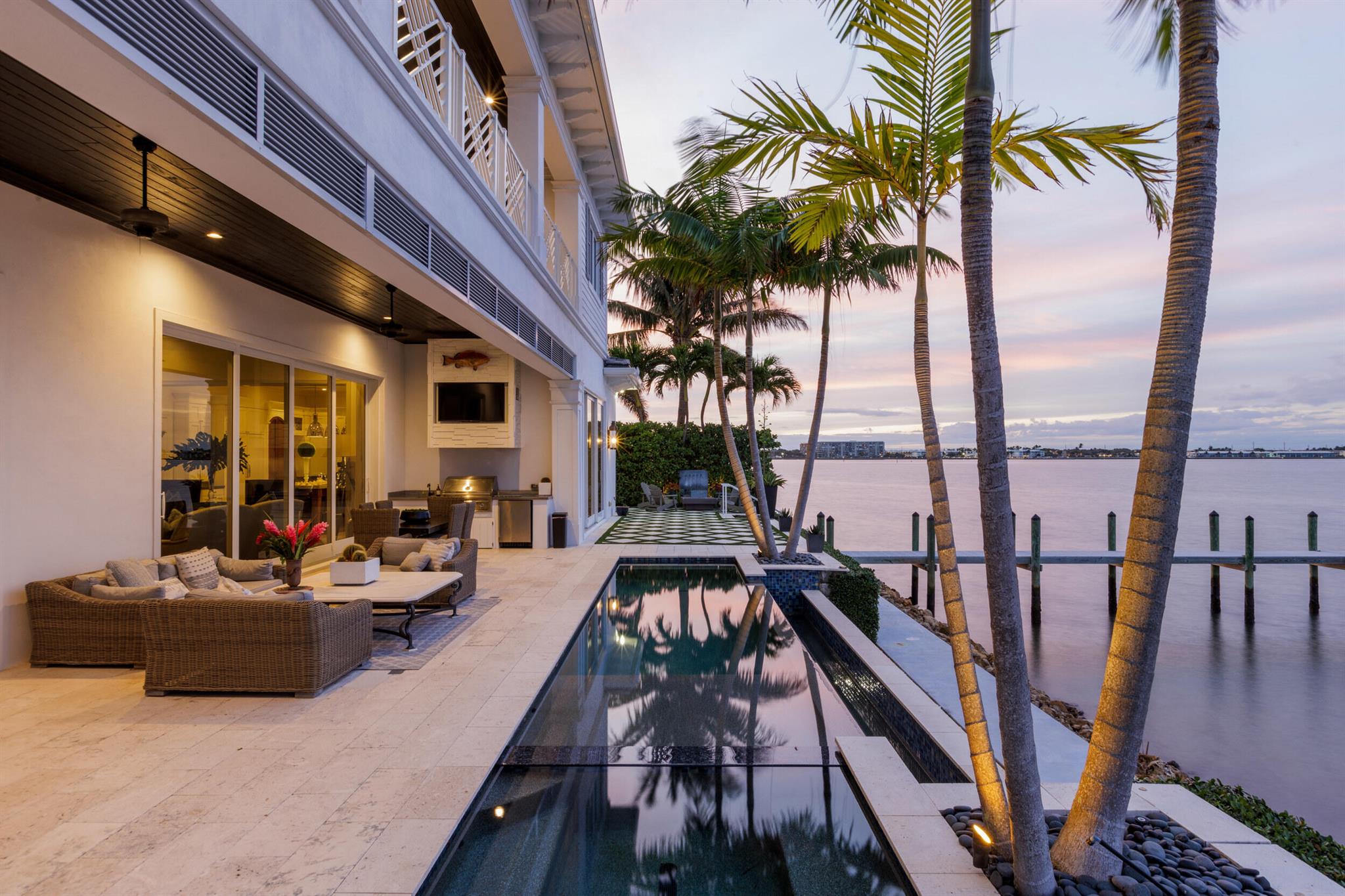 PINE POINT - Residential