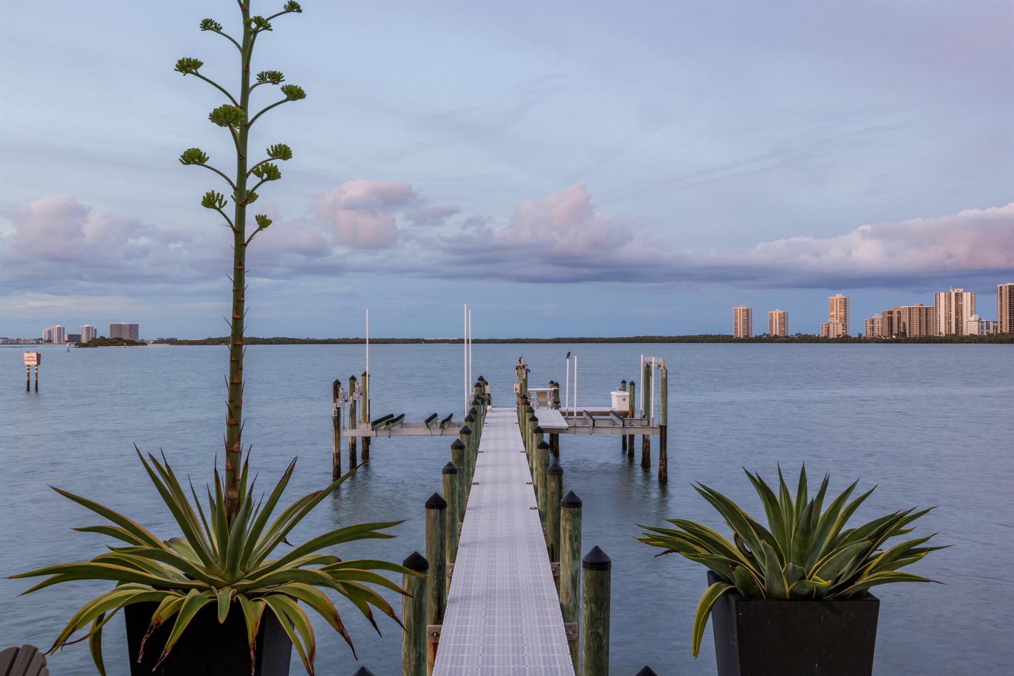 PINE POINT - Residential