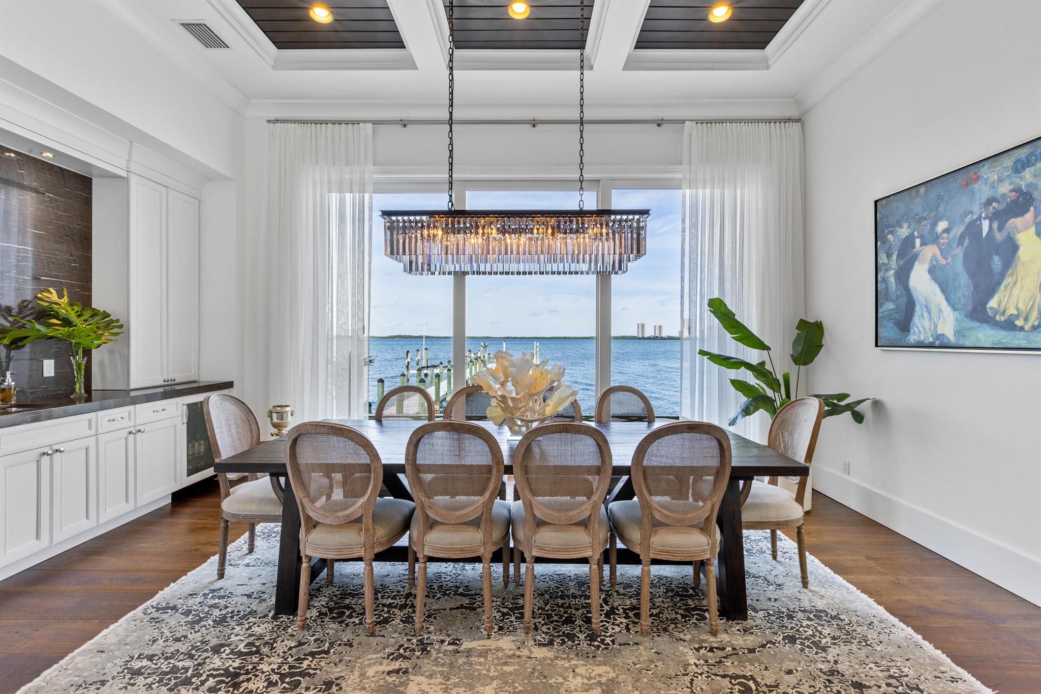 PINE POINT - Residential