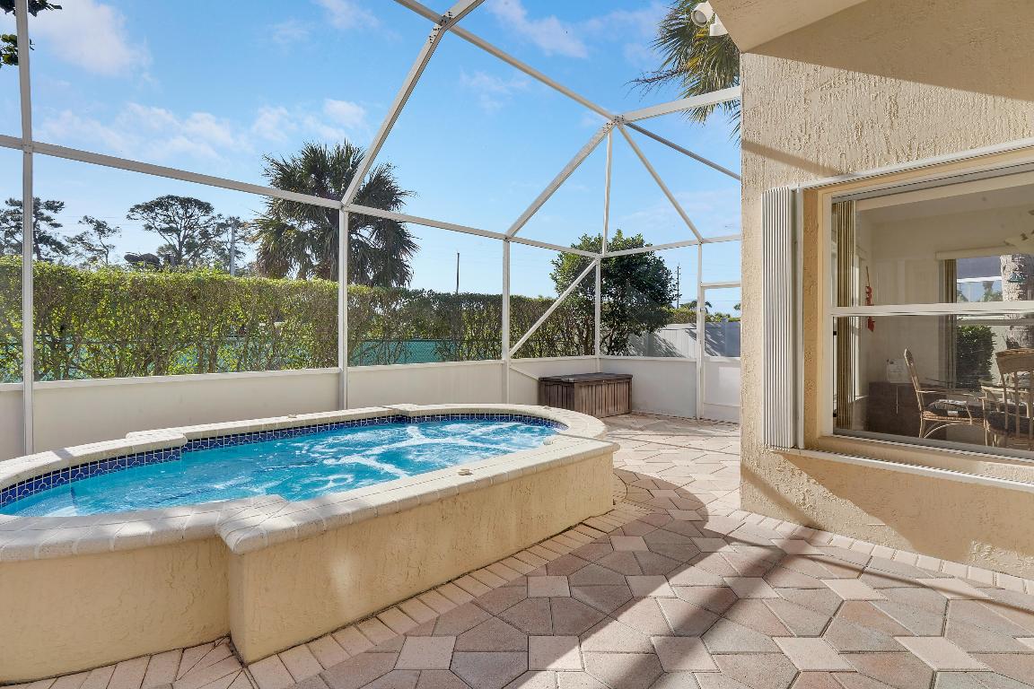 GATEWAY PALMS - Residential