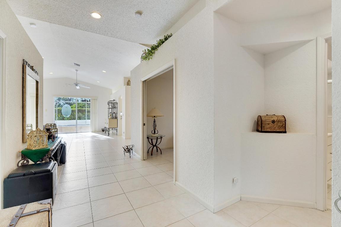 GATEWAY PALMS - Residential