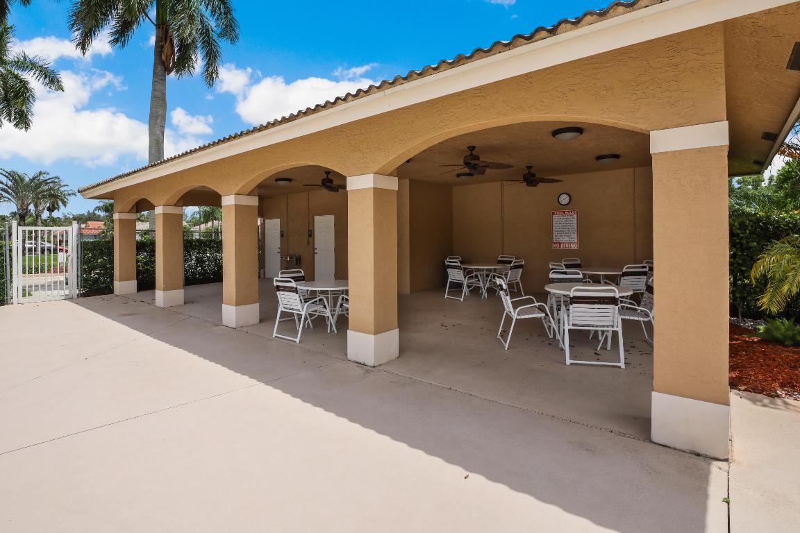 GATEWAY PALMS - Residential