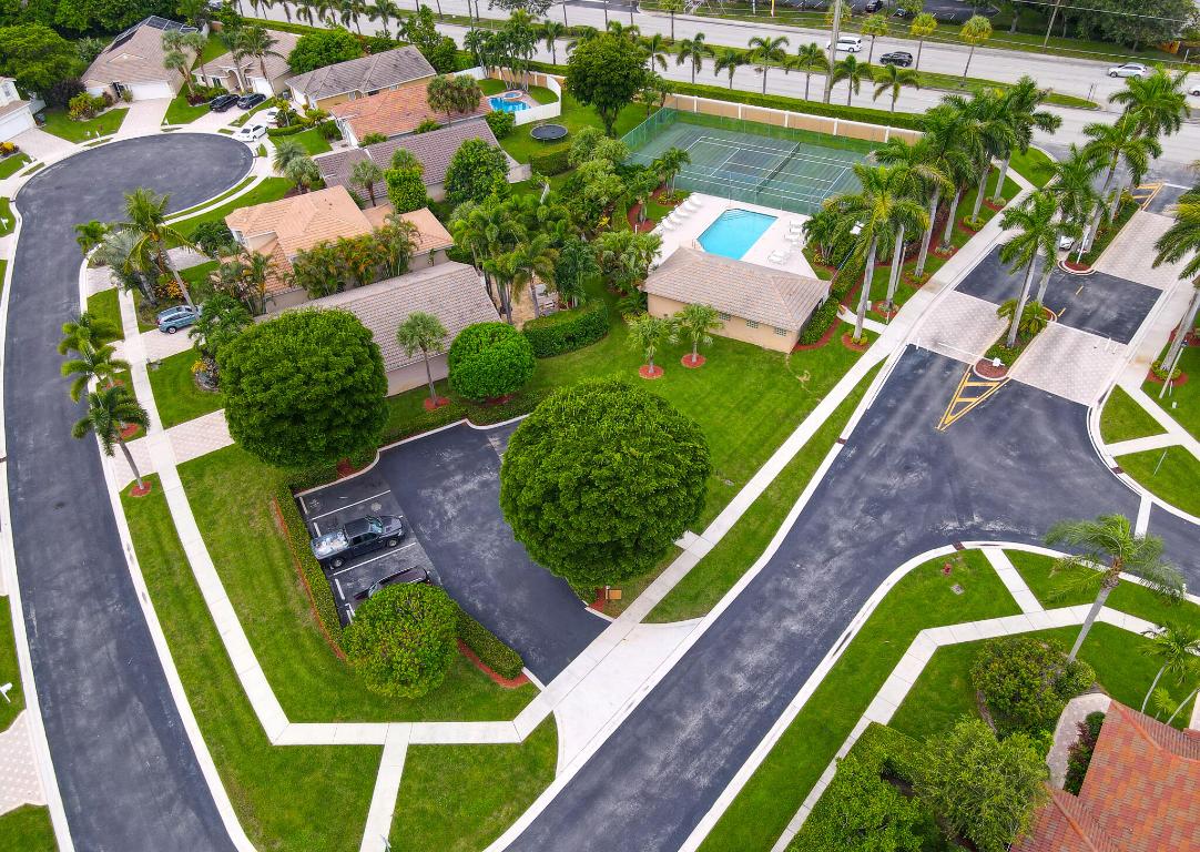 GATEWAY PALMS - Residential