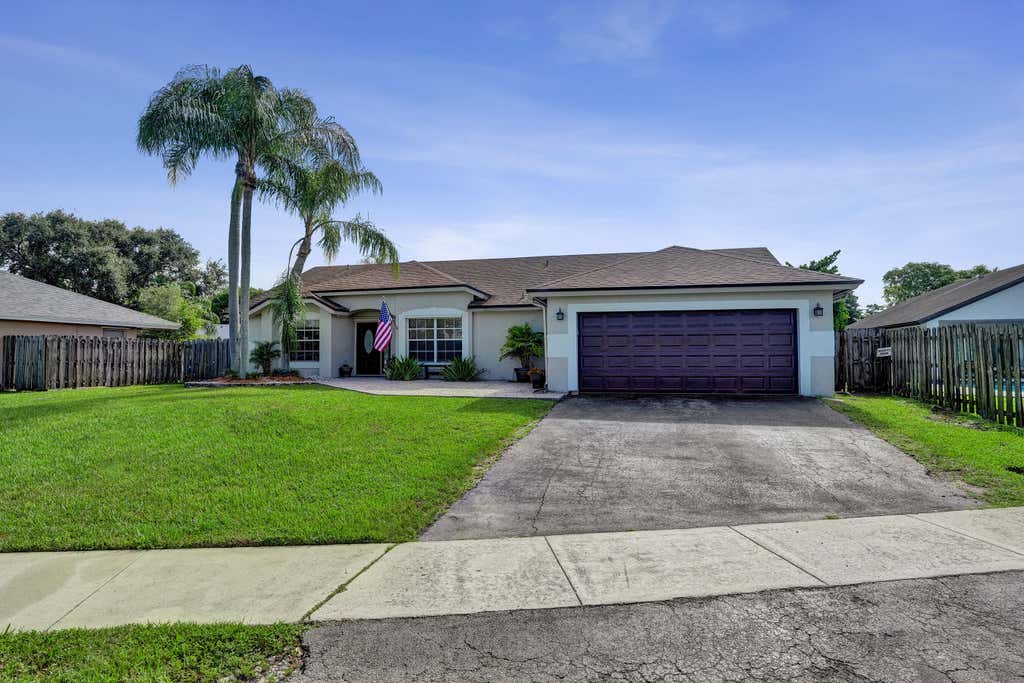 Photo of 1156 SW 149TH Lane, Sunrise, FL 33326 (MLS # B26068758)