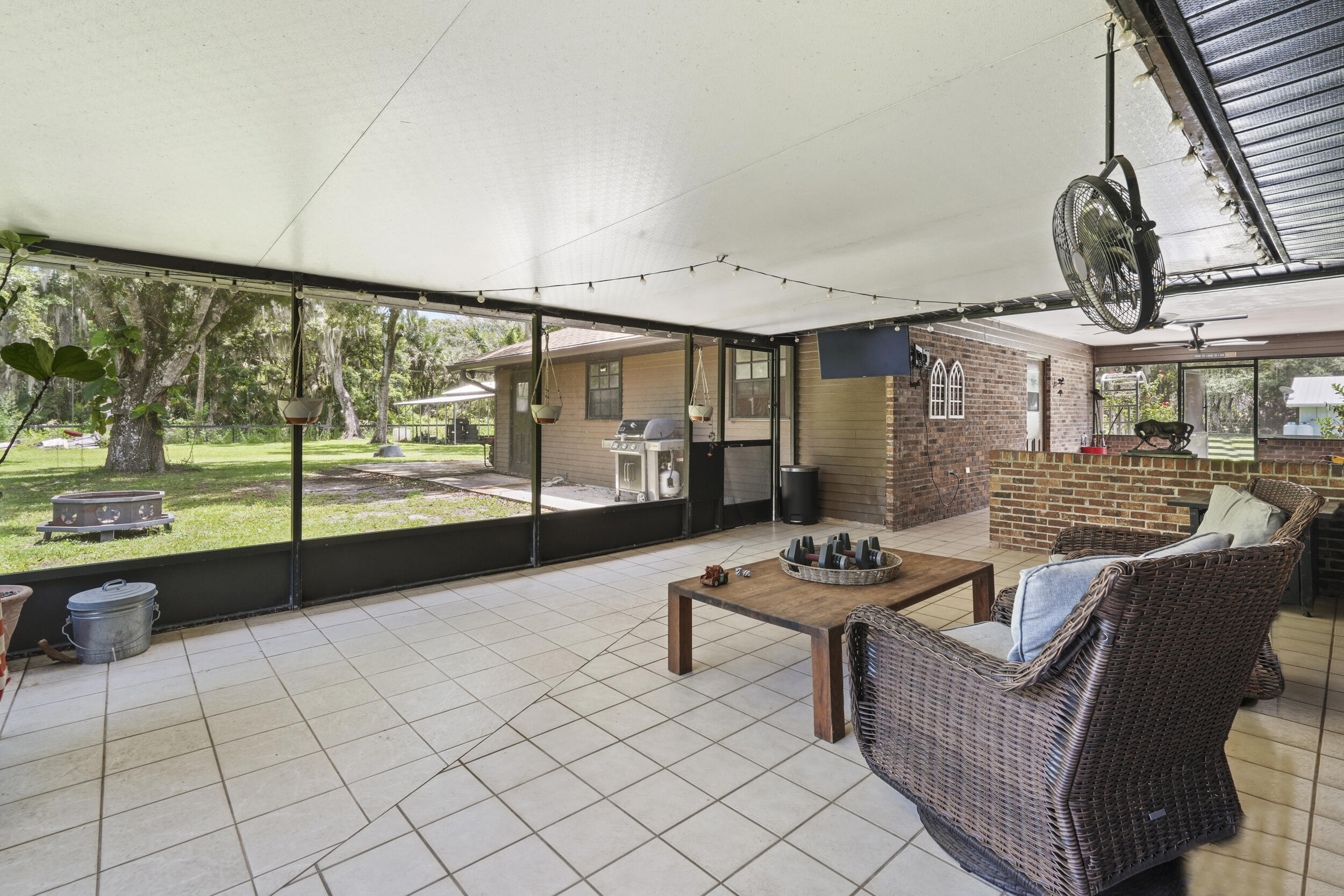 METES AND BOUNDS - Residential