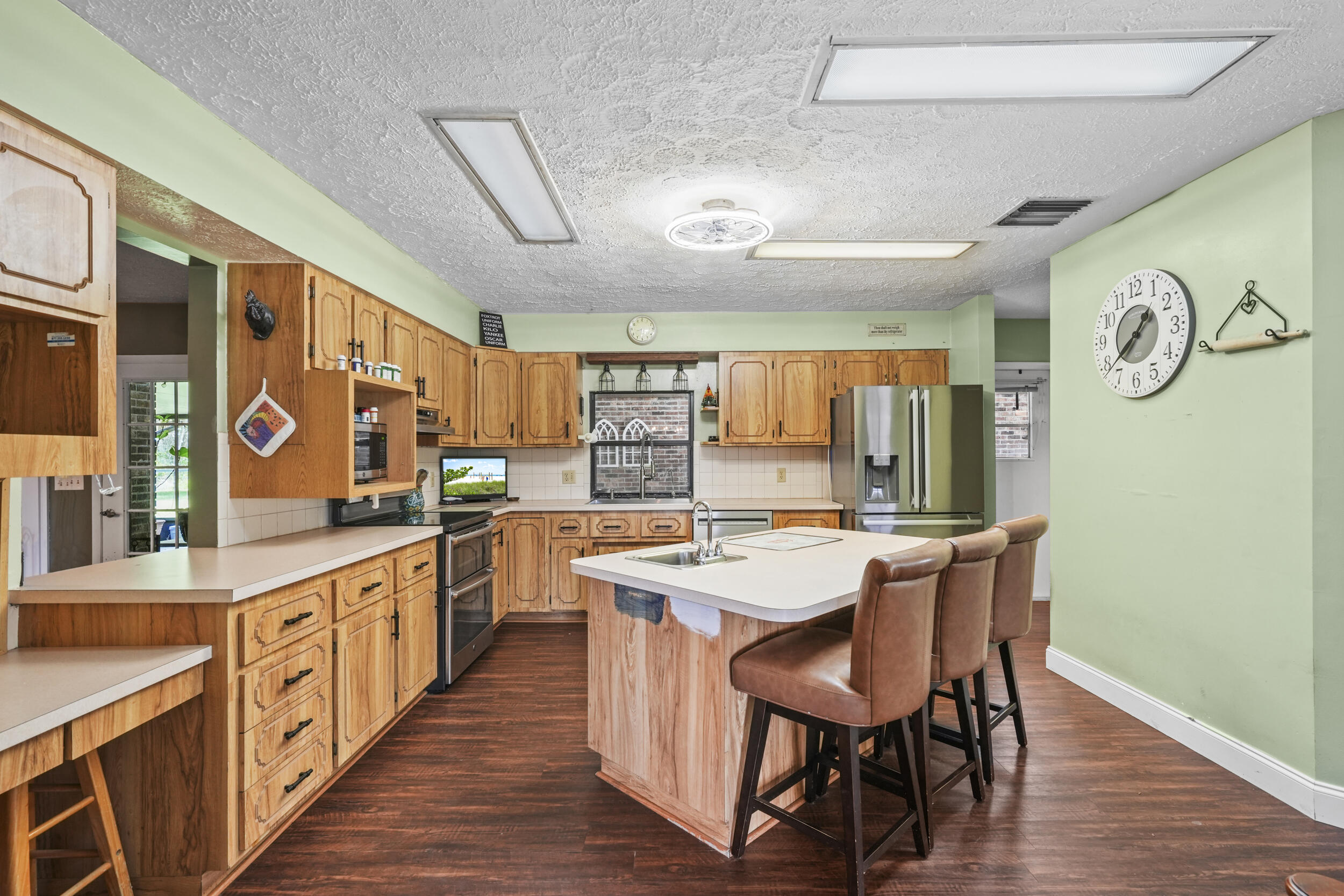METES AND BOUNDS - Residential