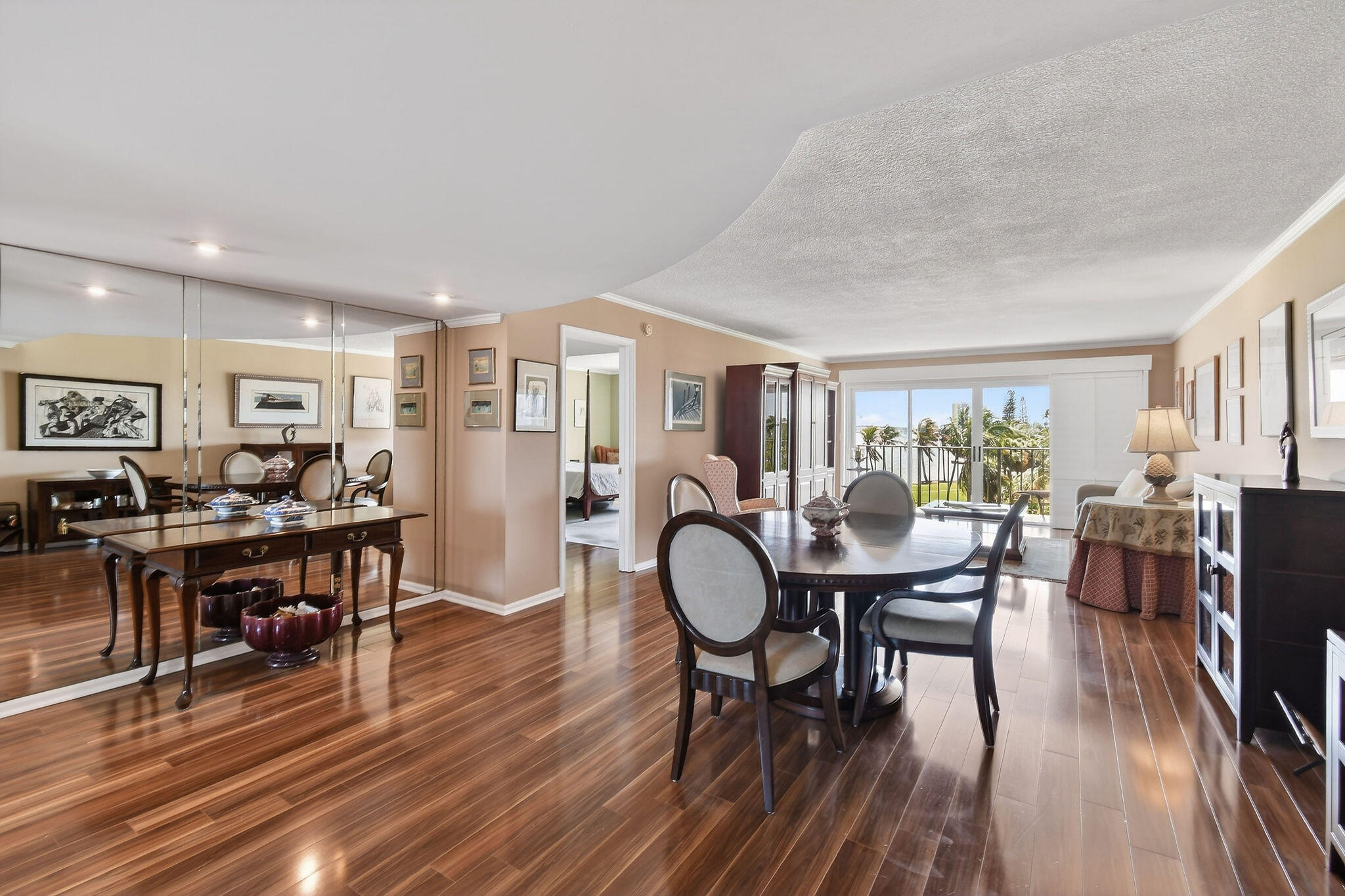 LAKE HARBOUR TOWERS EAST CONDO - Residential