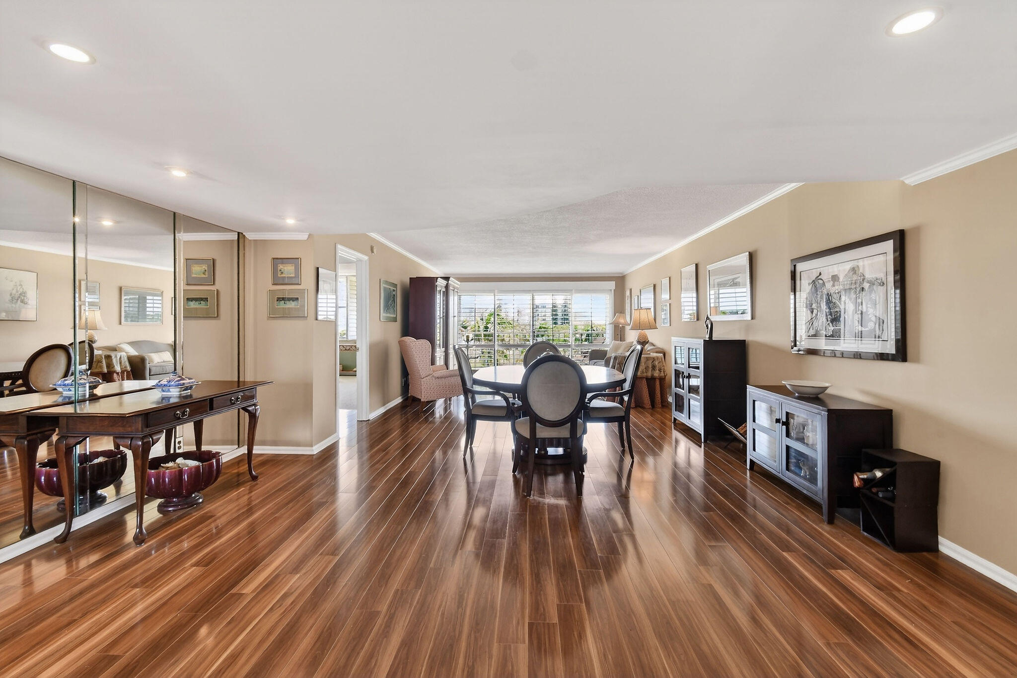 LAKE HARBOUR TOWERS EAST CONDO - Residential