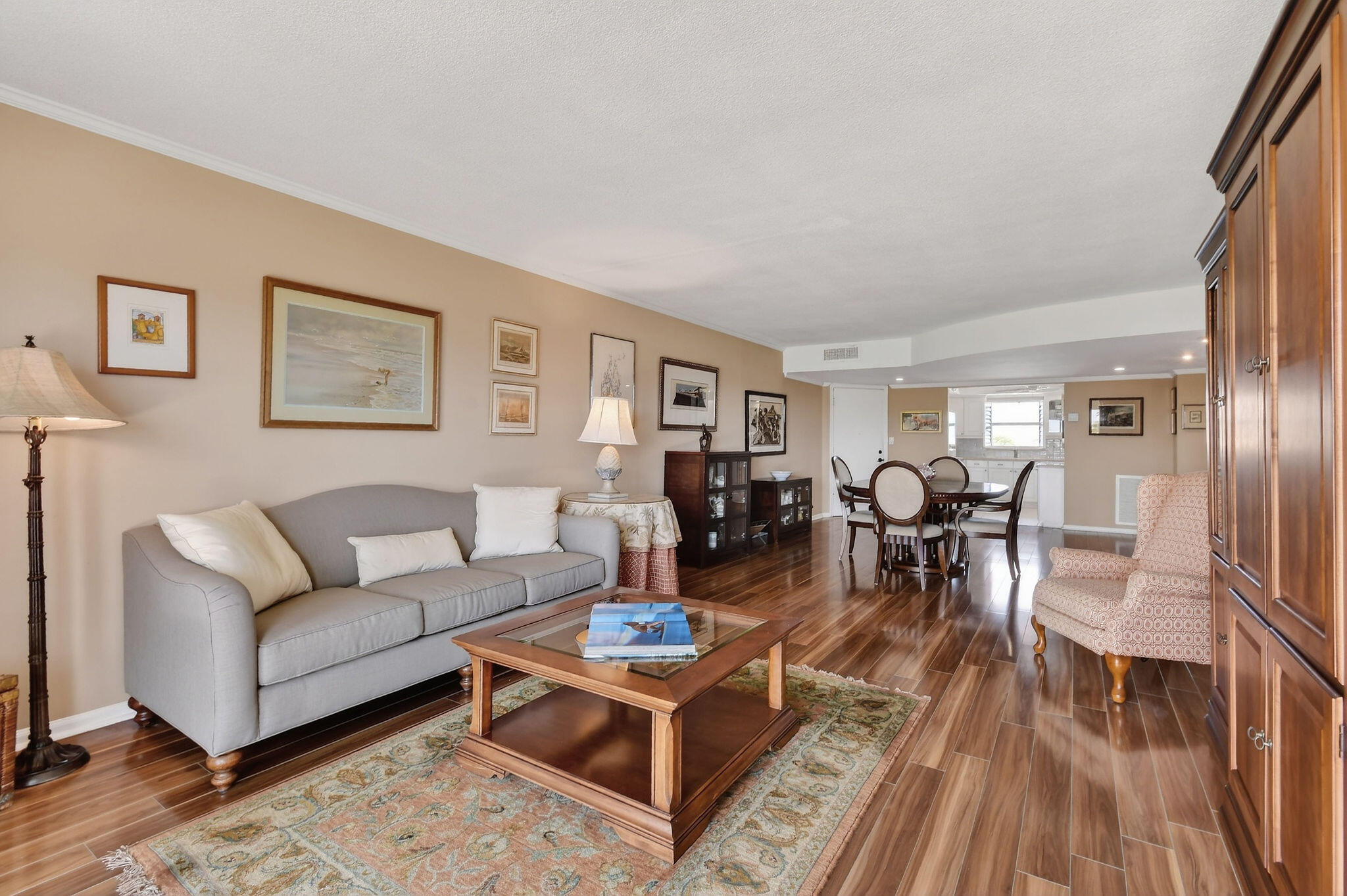 LAKE HARBOUR TOWERS EAST CONDO - Residential