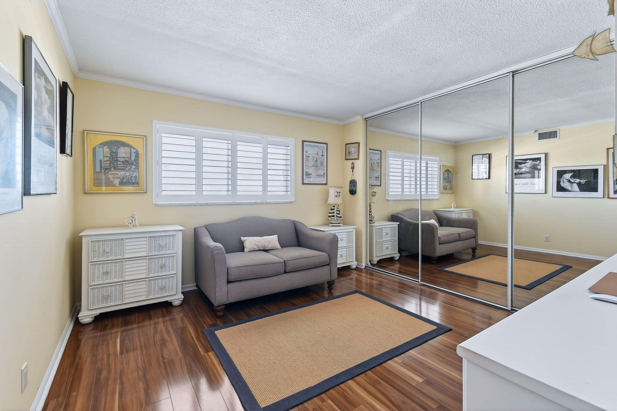 LAKE HARBOUR TOWERS EAST CONDO - Residential