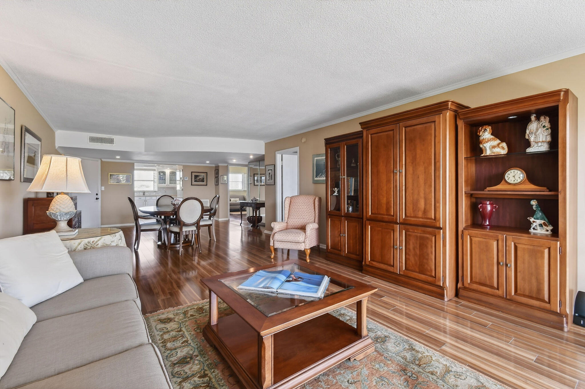 LAKE HARBOUR TOWERS EAST CONDO - Residential