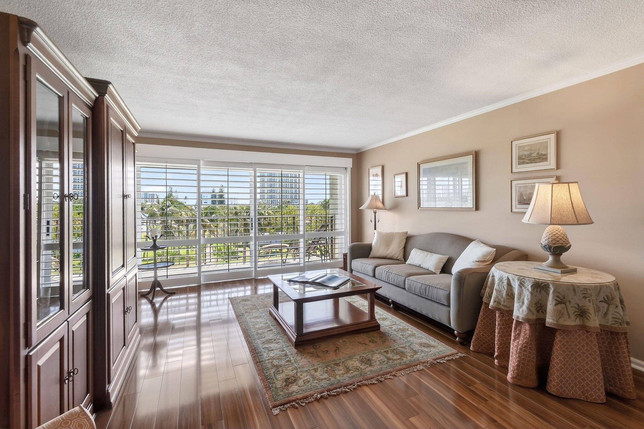 LAKE HARBOUR TOWERS EAST CONDO - Residential