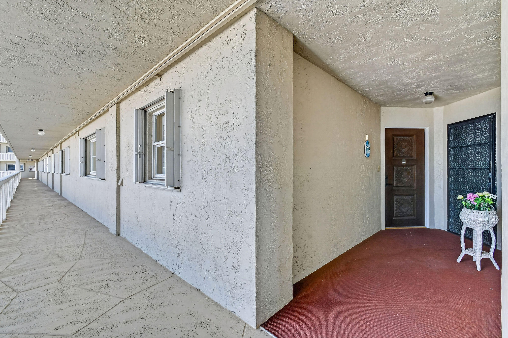 LAKE HARBOUR TOWERS EAST CONDO - Residential