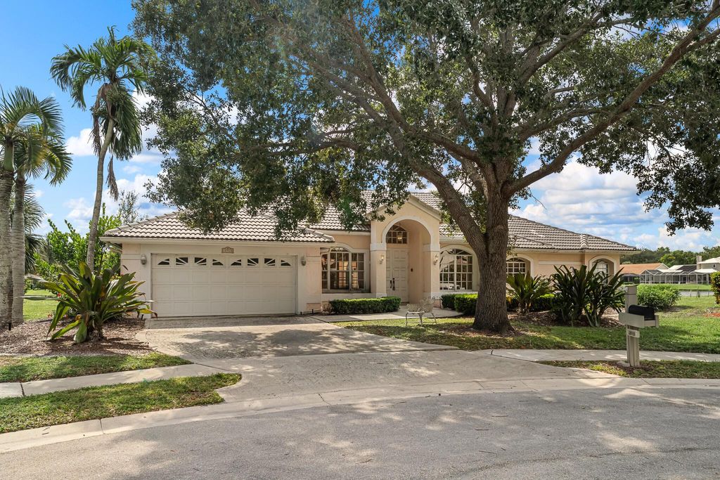 Photo of 18910 Sweet Pepper Court, Jupiter, FL 33458 (MLS # R11140729)