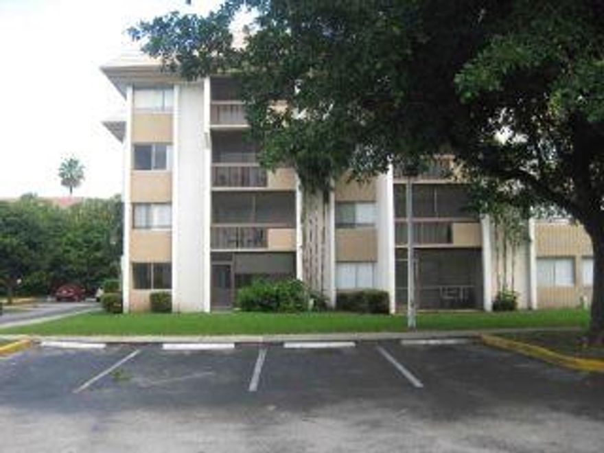 Please call office for showing. Owner requires a minimum Credit Score of 650. Thank You.